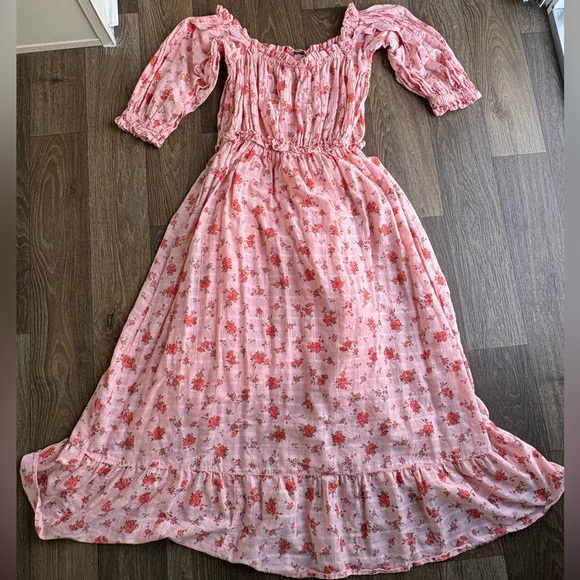 Miss Selfridge Dresses & Skirts - Miss Selfridge Pink Floral Midi Dress